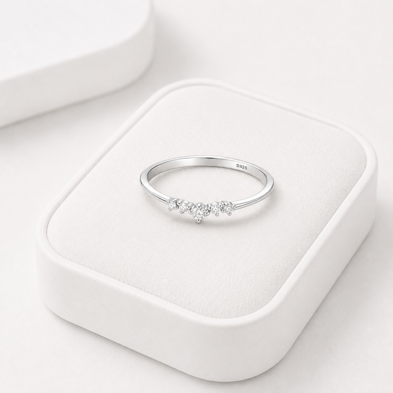 Nhan-Bac-925-Zircon-Dinh-Da-Thanh-Manh