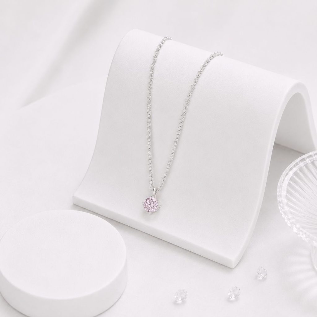 Top 5 Mẫu Mặt Dây Chuyền Nữ Đẹp, Tinh Xảo Và Sang Trọng Nhất