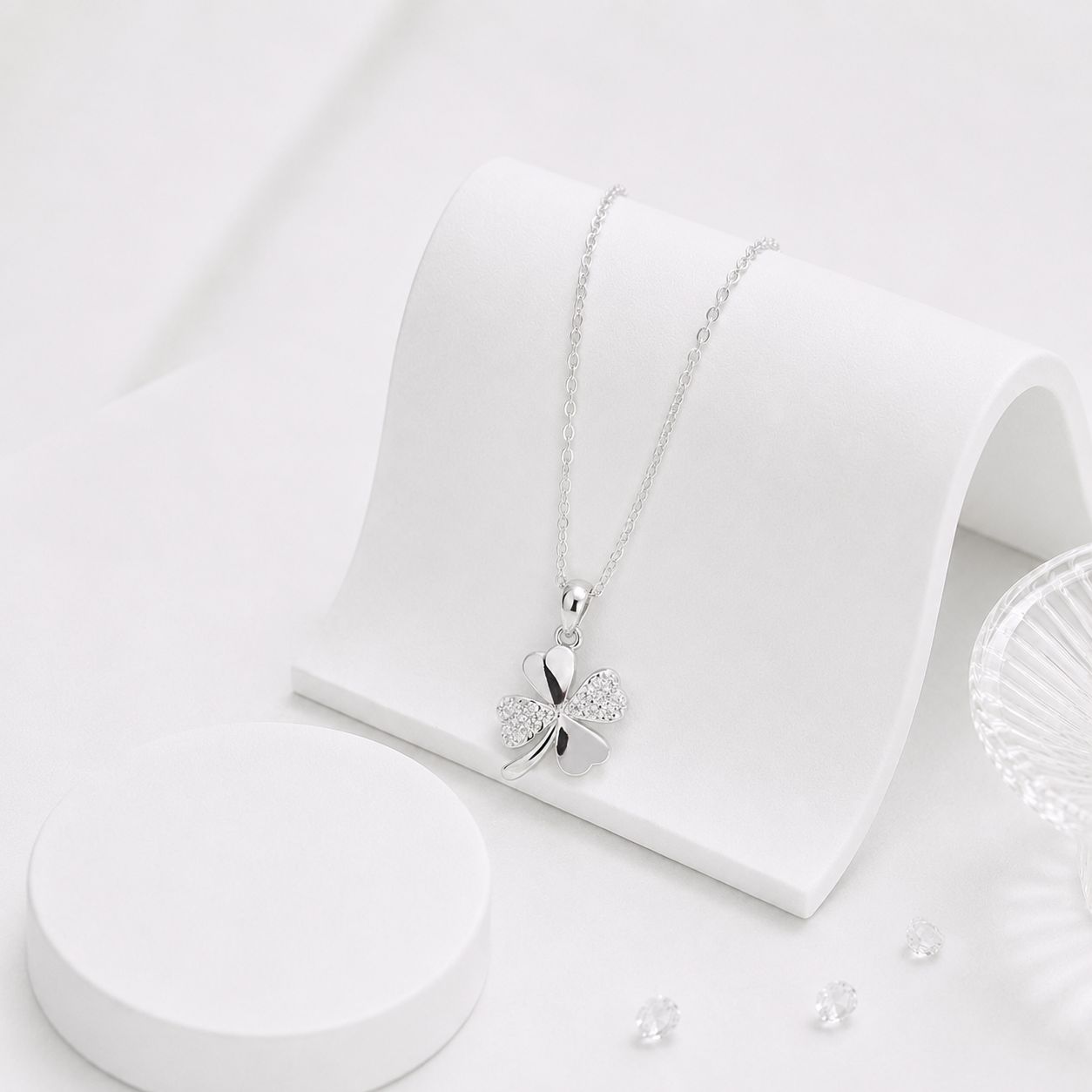 Thùy 8 - dây chuyền bạc Ý 925 cỏ bốn lá-compressed
