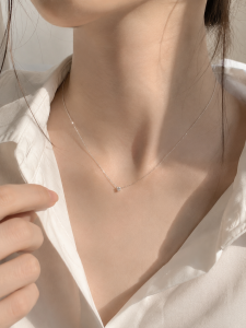 Vòng cổ sợi mảnh bạc S925 đính đá Zircon lấp lánh trên xương quai xanh